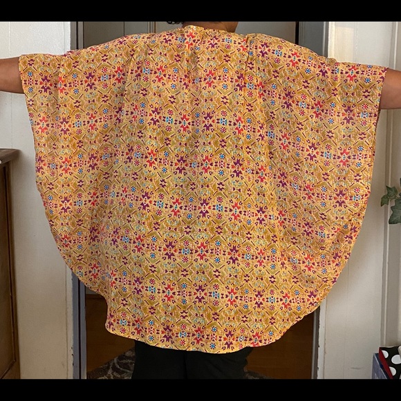 - Great condition!- Plus size Aztec print kimono - Picture 1 of 2